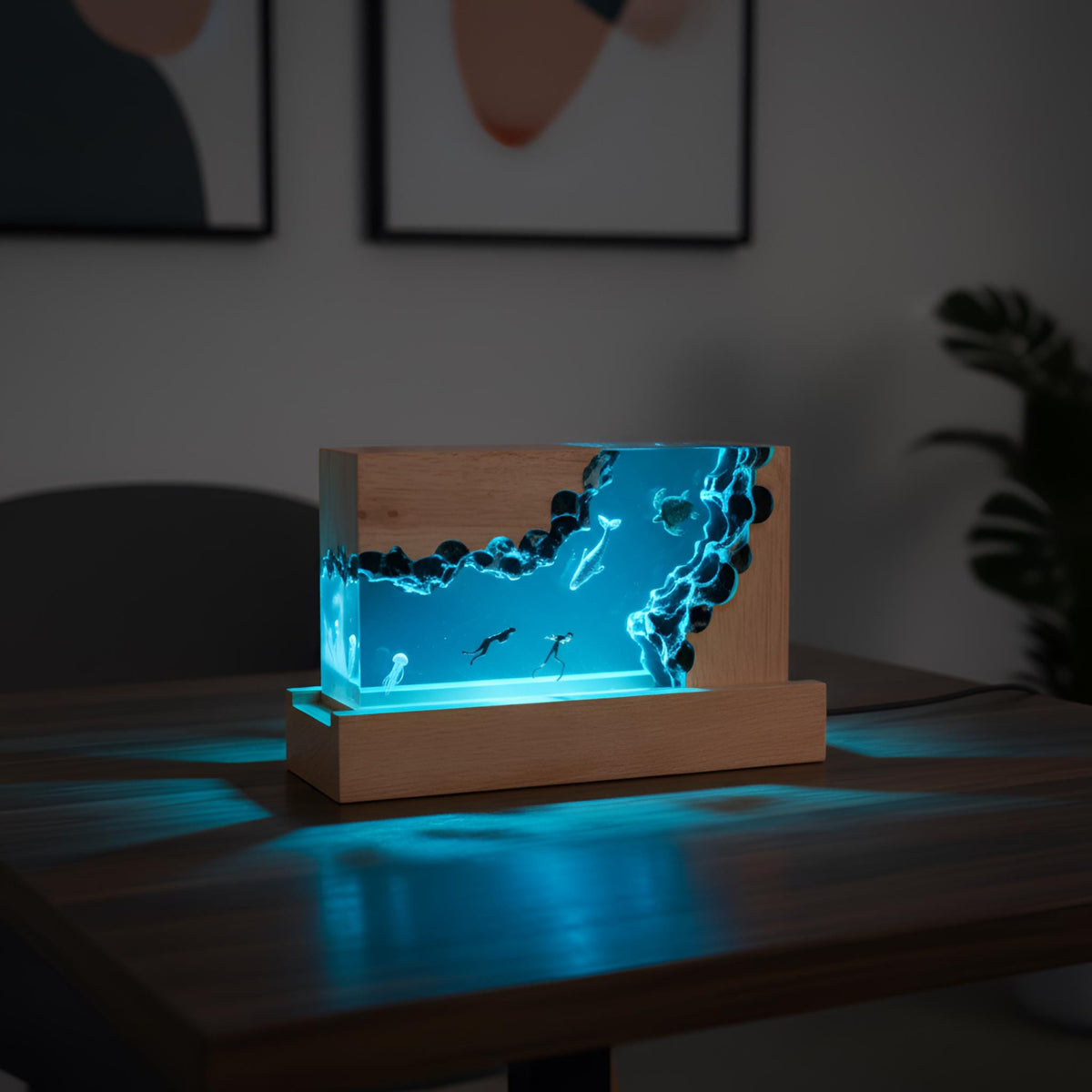 Turtle Diver Ocean Resin Lamp: Marine LED Night Light