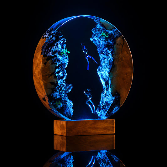 Couple Diver Resin Lamp, Ocean LED Night Light, Underwater Epoxy Lamp, Coastal Decor