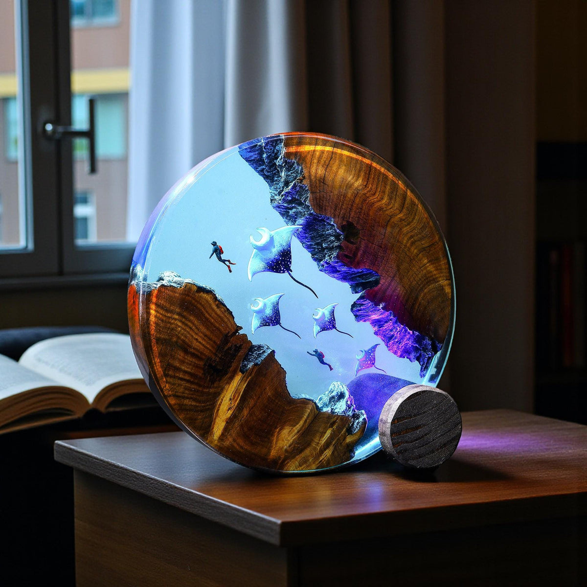 Deep Sea Manta Ray Resin Lamp, Ocean Diorama Night Light