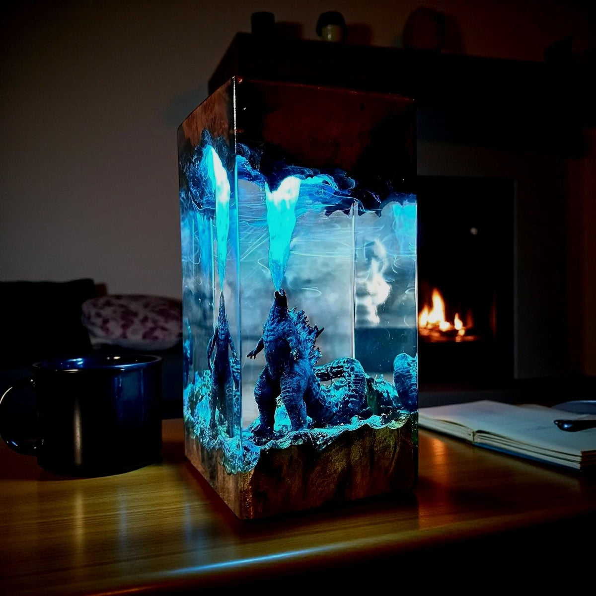 3D Godzilla Resin Lamp– Handmade Wooden Resin Movie Monster LED Home Decor