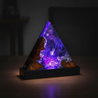 Galaxy Astronaut Resin Lamp: Cosmic Triangle Night Light