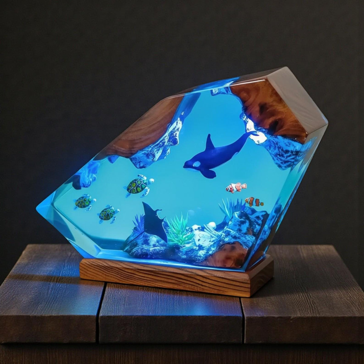 3D Marine Life Resin Lamp – Epoxy Night Light with Whale, Turtles & Tropical Fish