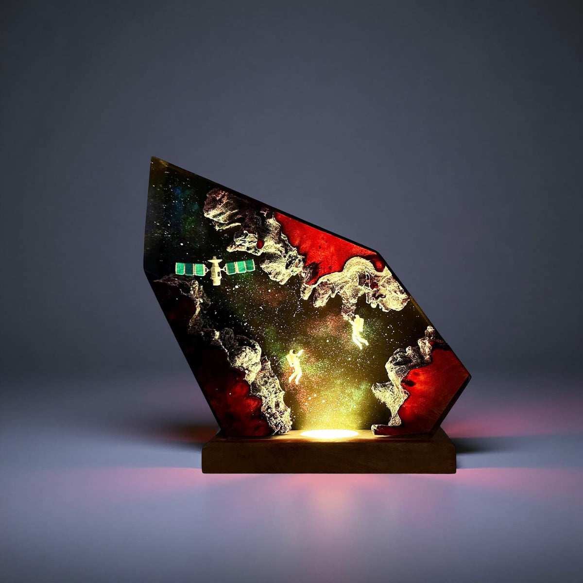 Astronaut Resin Night Light: Galaxy LED Desk Lamp