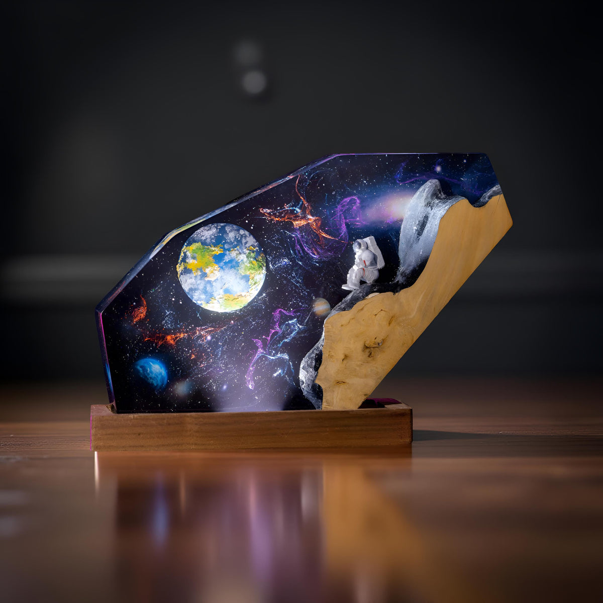Astronaut Galaxy Resin Lamp – Cosmic LED Night Light with Spaceship Scene