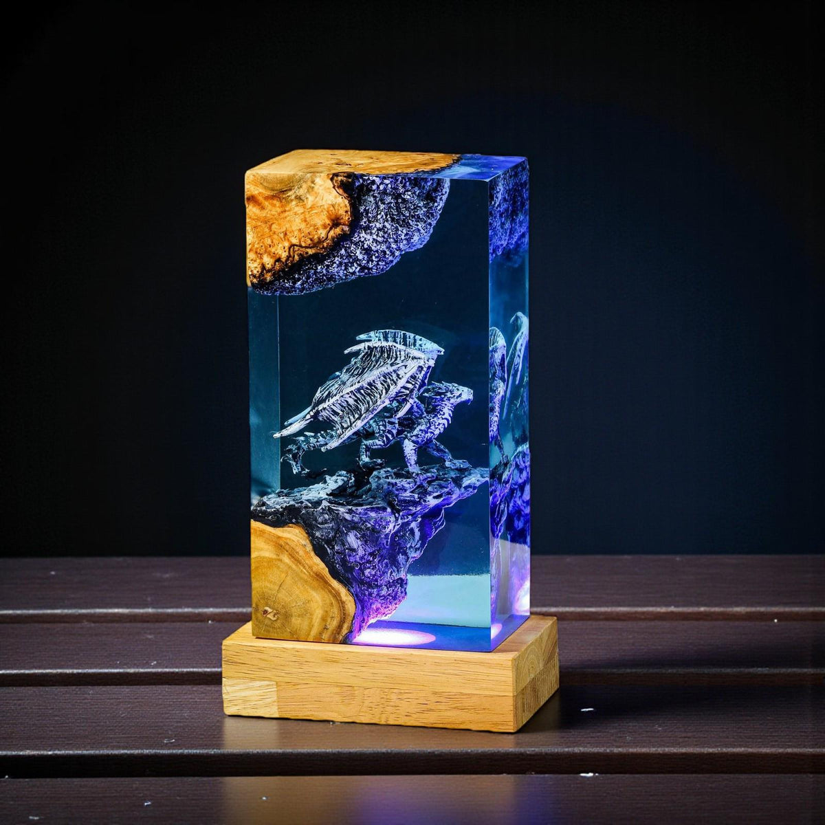3D Pterosaur Resin Night Light – Winged Dragon Sculpture Lamp