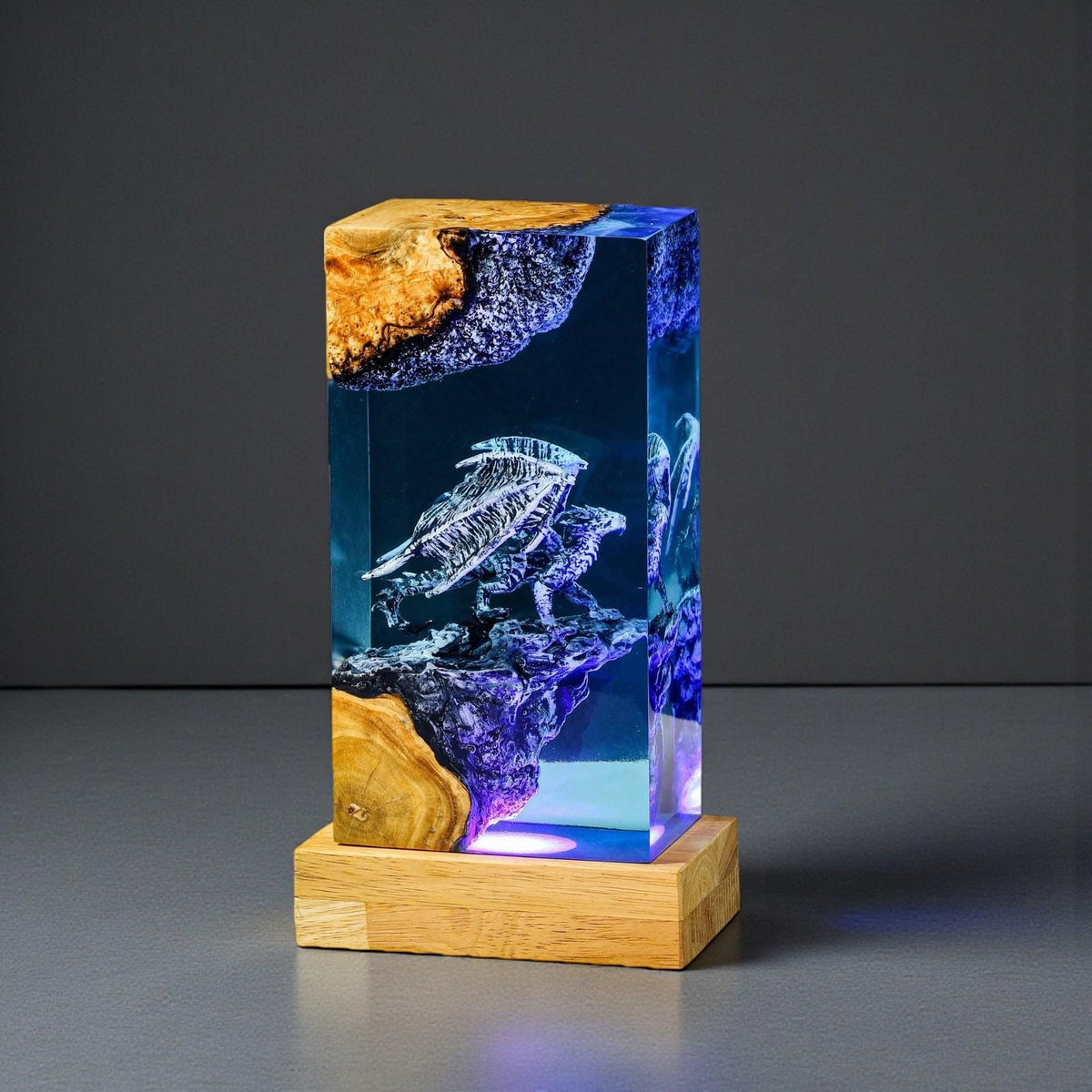 3D Pterosaur Resin Night Light – Winged Dragon Sculpture Lamp