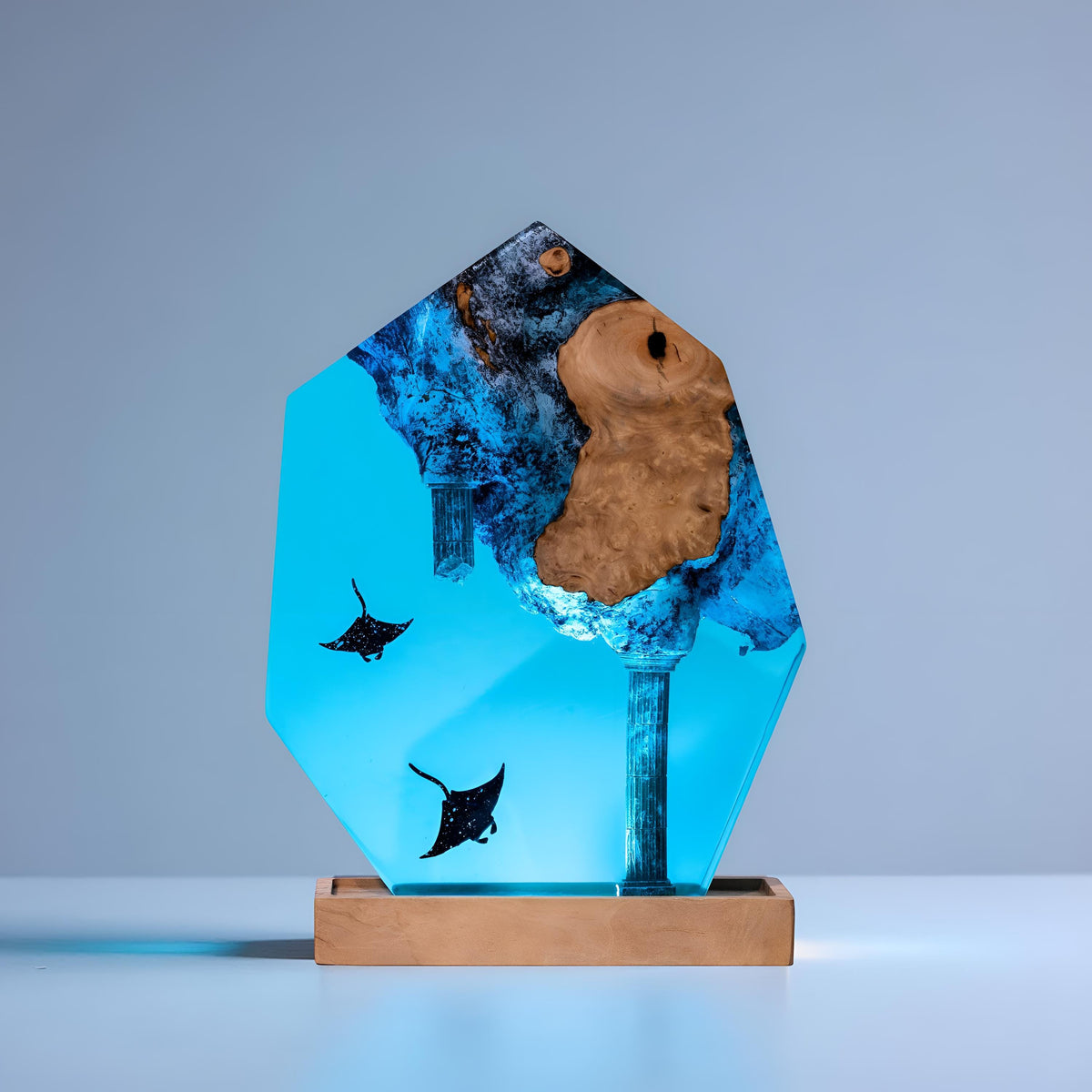 Manta Ray Resin Night Light: Ocean LED Desk Lamp