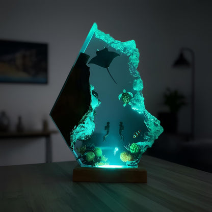 Manta Ray & Scuba Diver Resin Lamp: Epoxy Art Ocean Night Light
