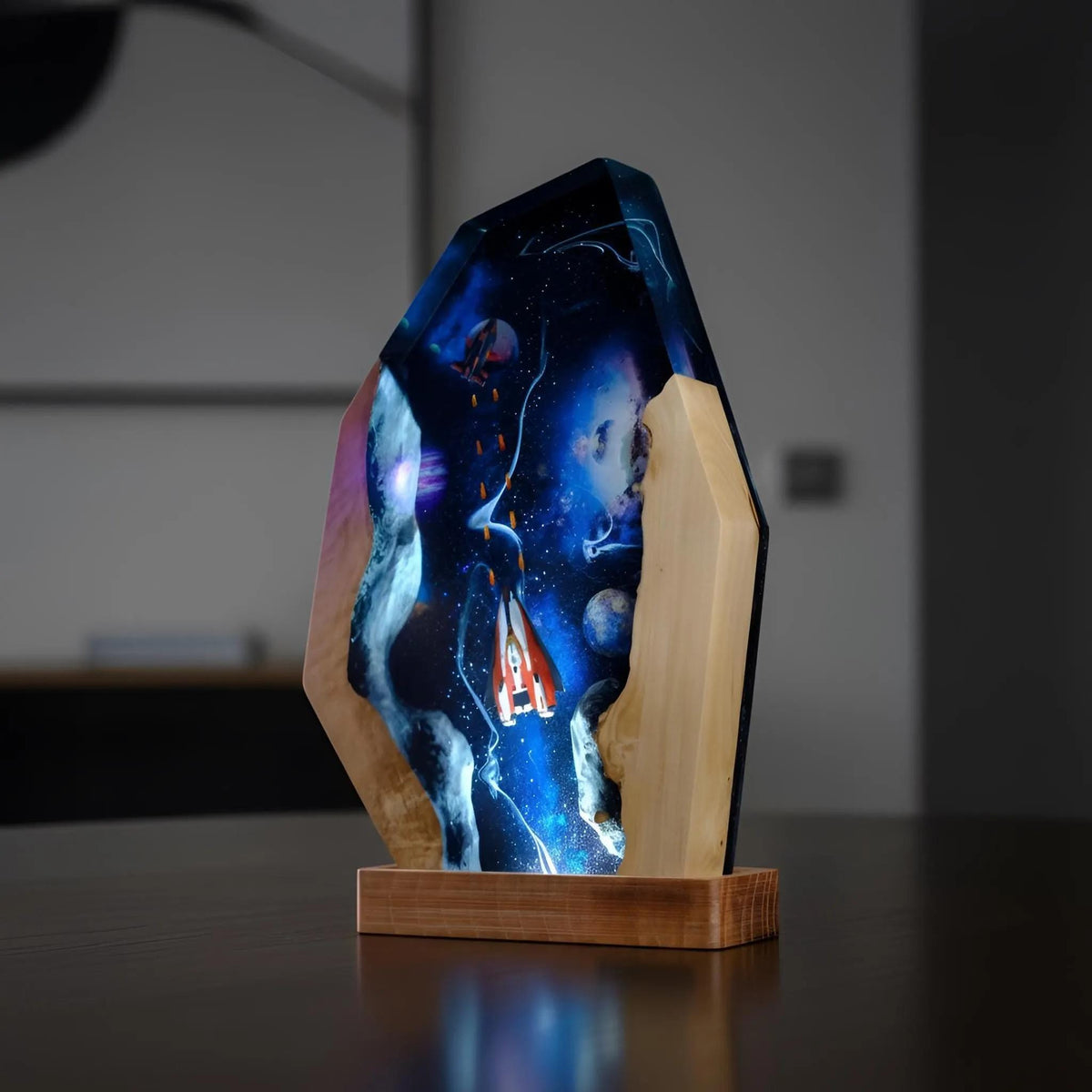 Interstellar Spaceship Resin Lamp: Handmade Solid Wood Night Light