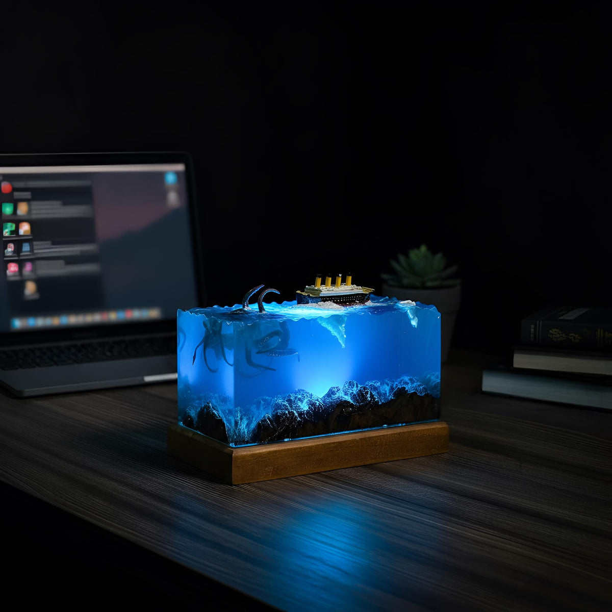 Titanic Kraken Resin Lamp: Ocean Monster LED Night Light