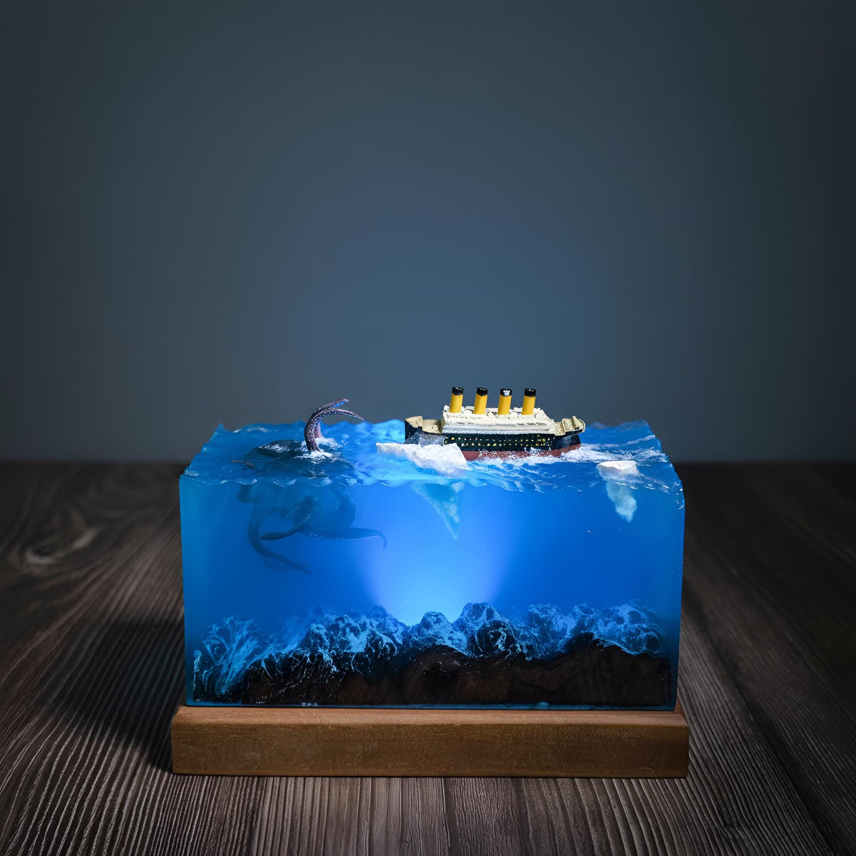 Titanic Kraken Resin Lamp: Ocean Monster LED Night Light