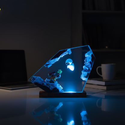 Little Robot Resin Lamp :Space Robot LED Night Light