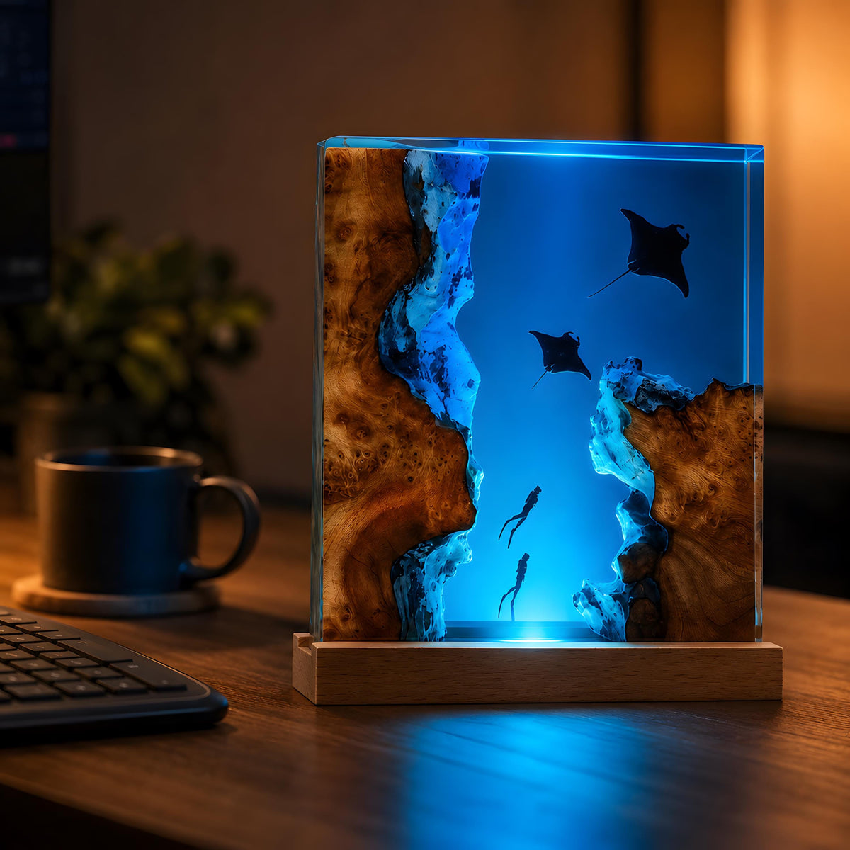Manta Ray Resin Lamp, Ocean LED Night Light, Diver Epoxy Lamp, Coastal Room Decor